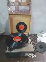 Record player...ਕੱਲੀ ਮਸ਼ੀਨ ਵੇਚਣੀ ਹੈ ਰਿਕਾਰਡ ਕੋਈ ਨਹੀਂ ਦੇਣਾਂ ਜੀ