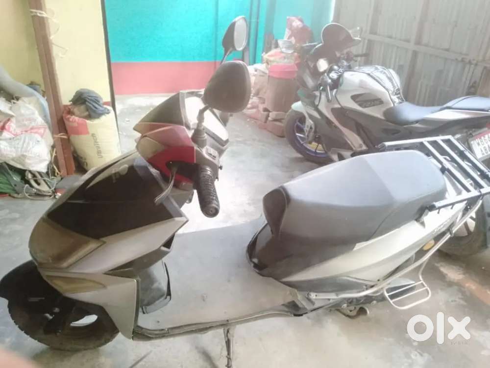 Good condition electric scooter delta sakura sagun model