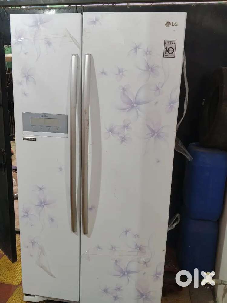 Sumsung  refrigerator latest model perfect condition