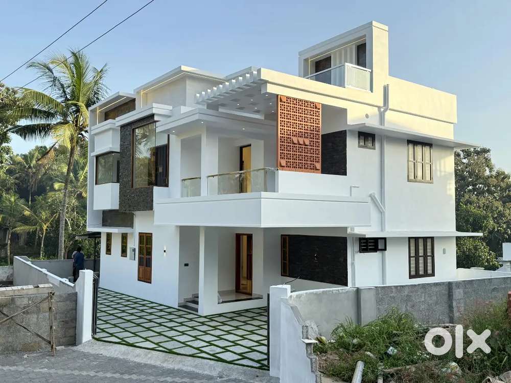 Premium 5 BHK Kazhakoottam Kariavattom