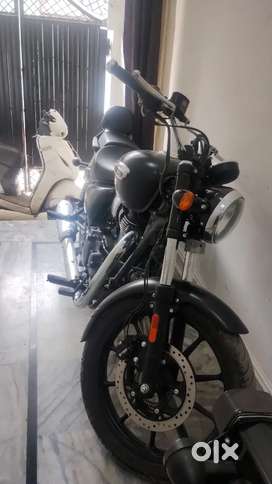 Royal Enfield meteor 350 showroom condition