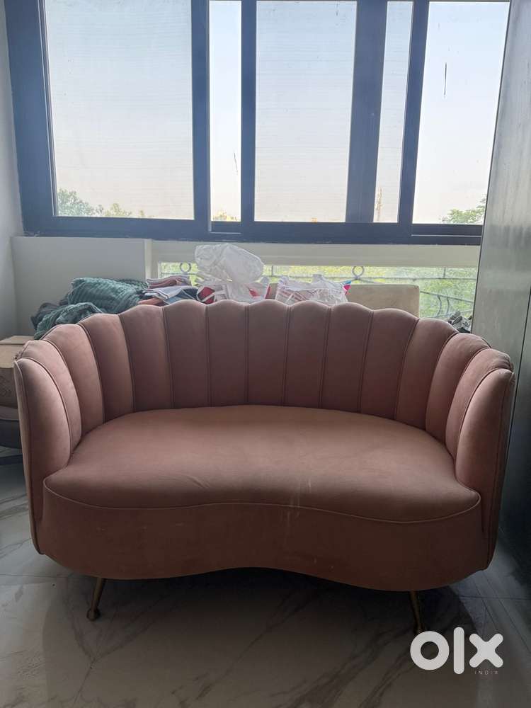 Sofa- pink
