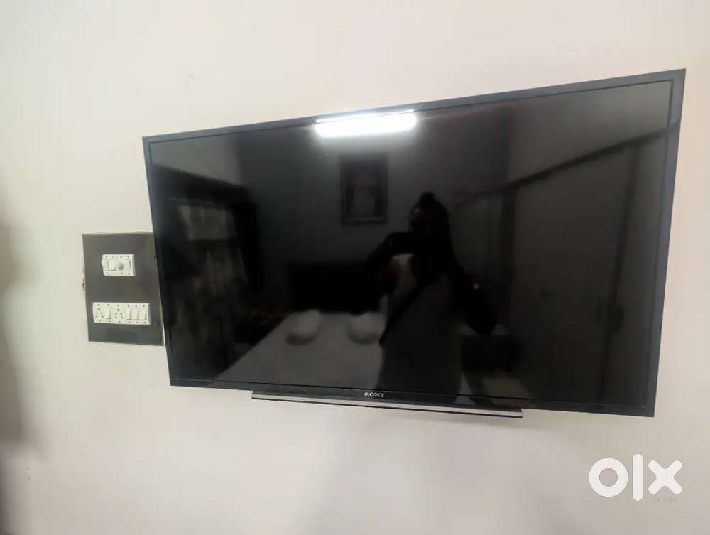 SONY LED TV ( 40 inch )