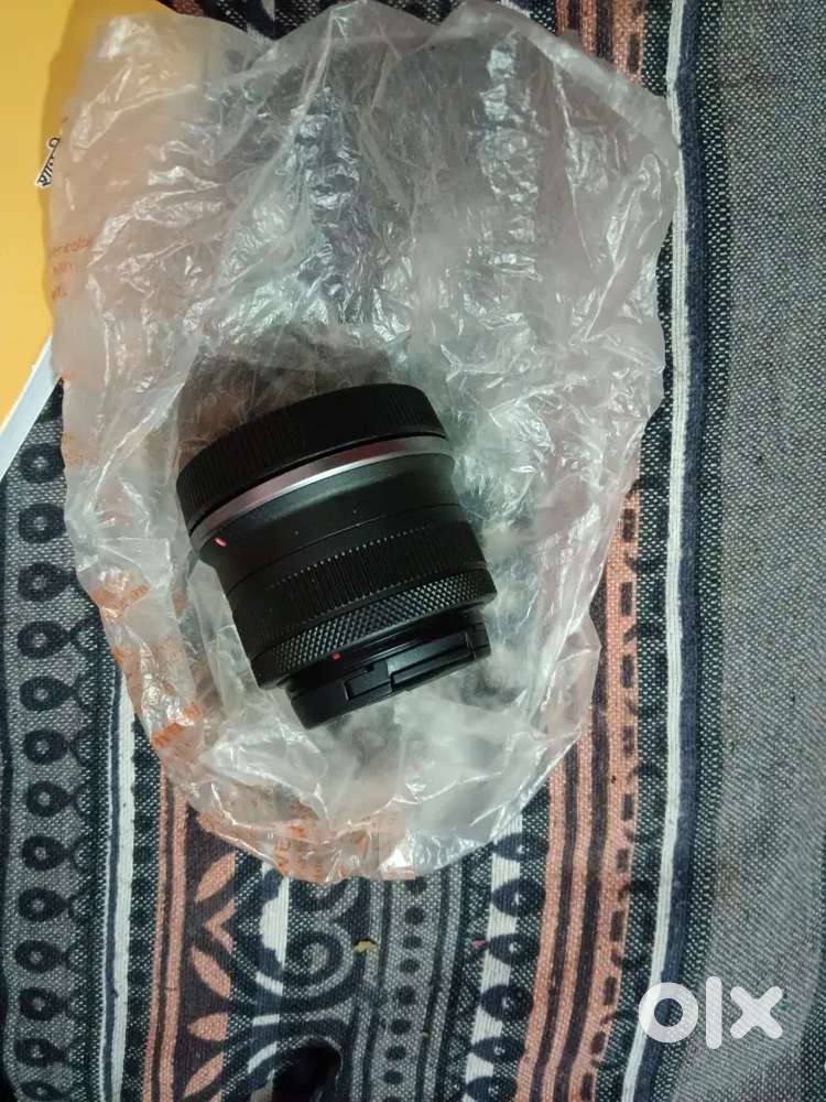I want to sell my lens of canon R 100