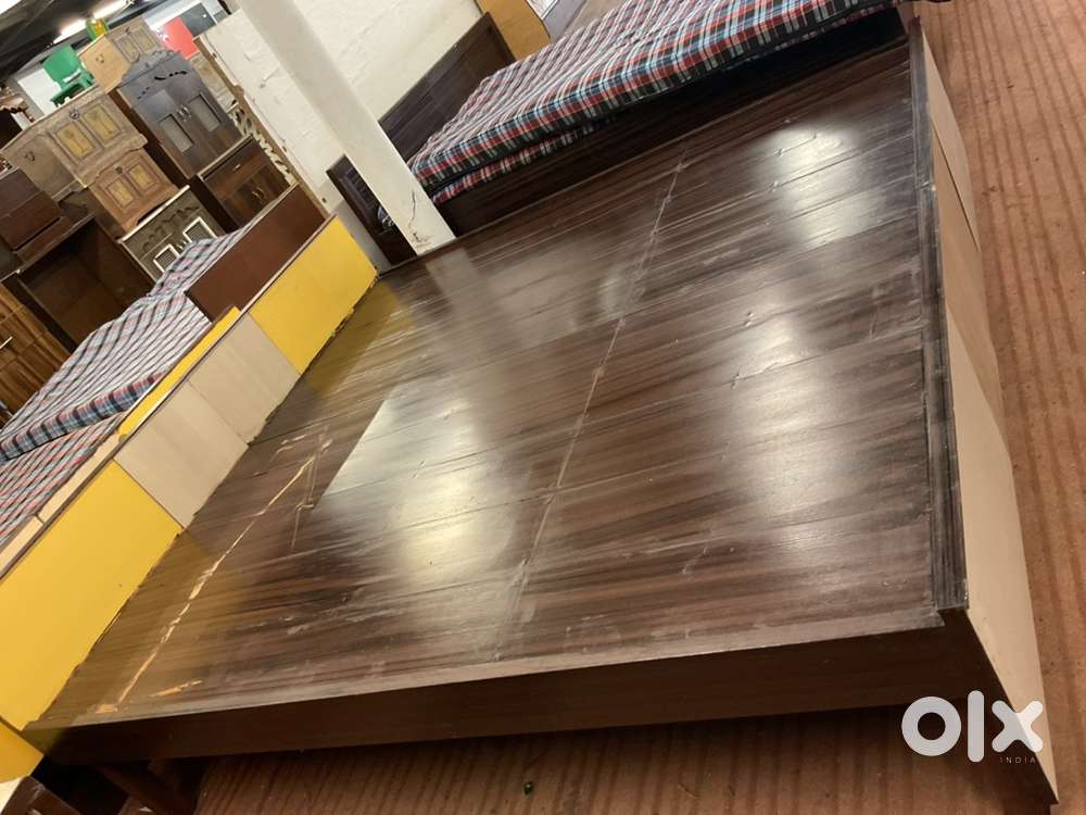 Double bed without box at minimum price