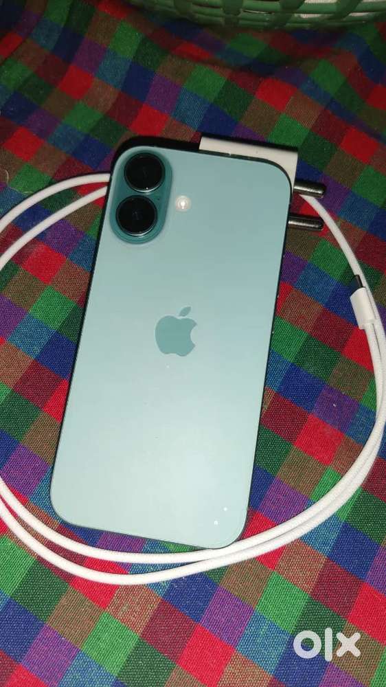 iphone 16 only 5 Days old