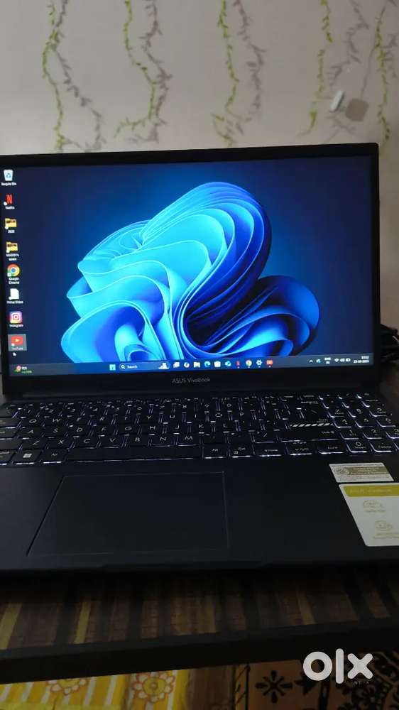 New ASUS VIVOBOOK 15 at negotiable price