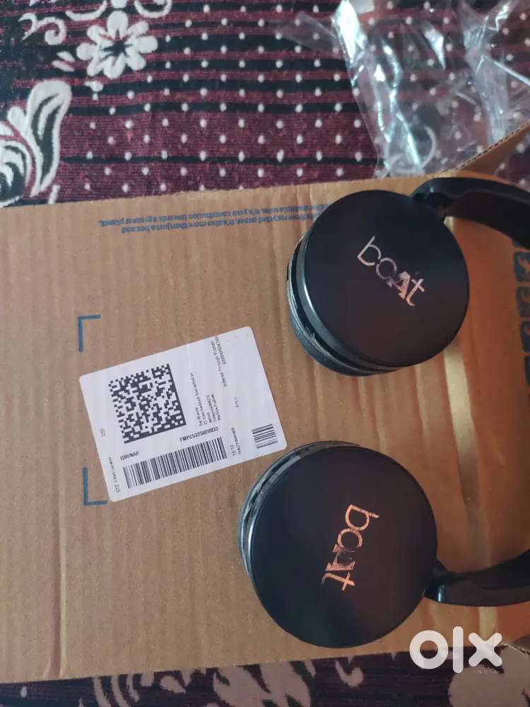 Boots company headphone