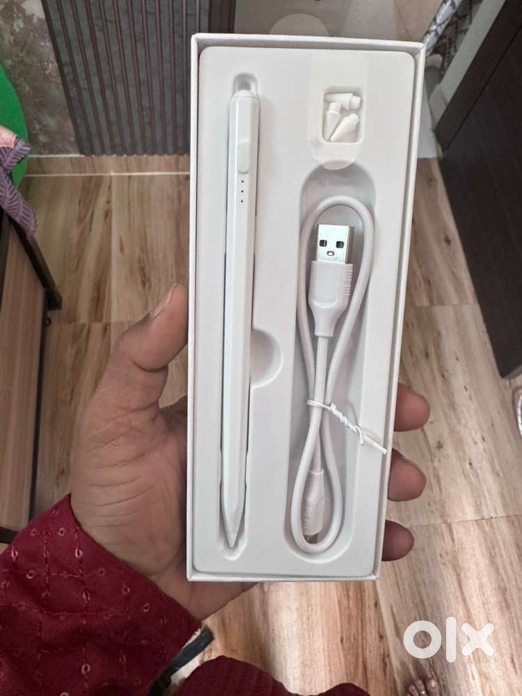 New Apple Ipad stylush pencil eith plam rejection.