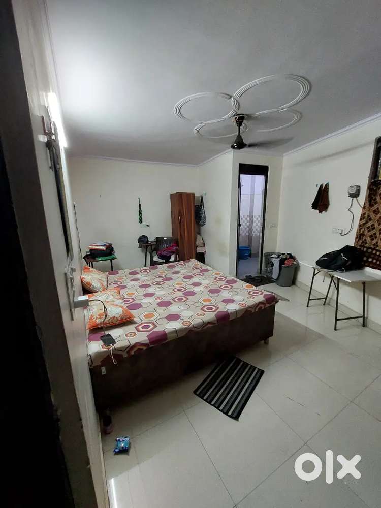 *No Brokerage* searching for flatmate