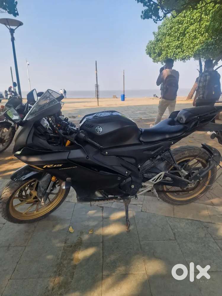 Yahama R15 V4 Mint Condition Only 4500 km Driven