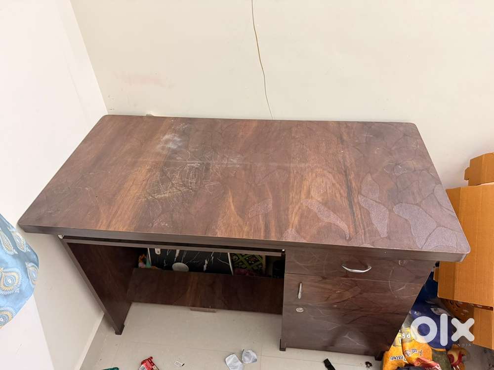 Wooden study/computer table