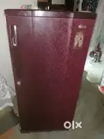 5years old lg fridge good conditions all