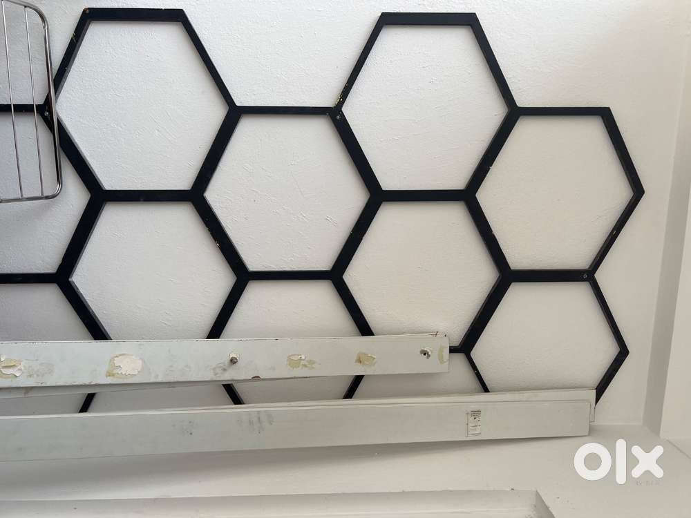 Wooden Honey comb design false ceiling