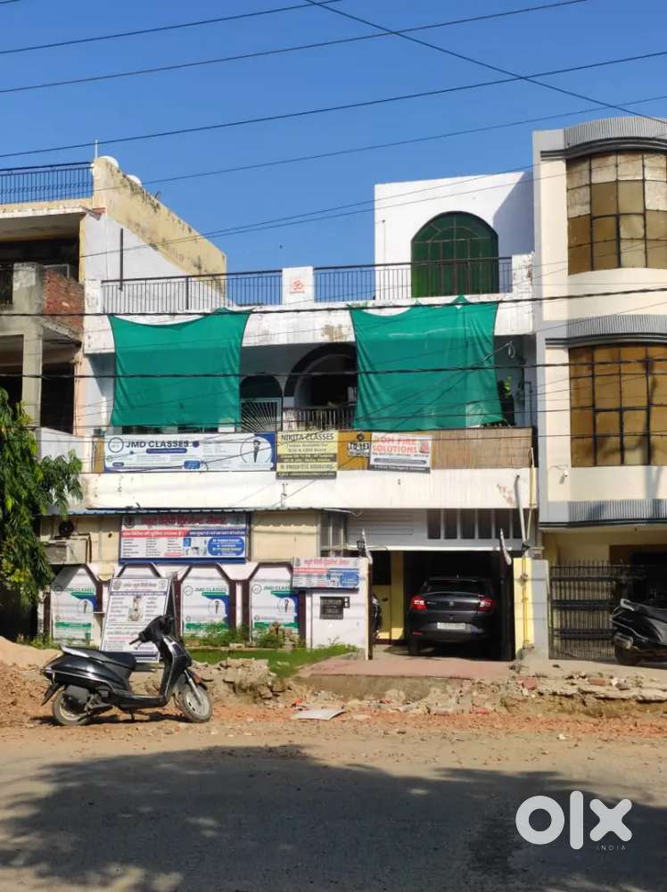 Ready-to-Move Commercial Space near Metro, Rapid & School