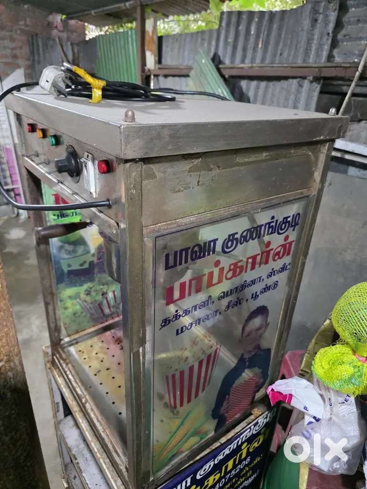 Popcorn machine with wheel stand