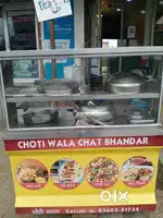 Dahi bhalla golegappe counter