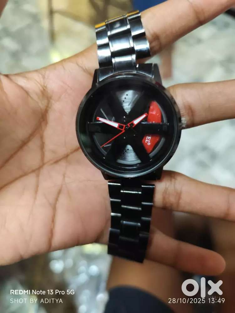 Aesthetic wheel watch
