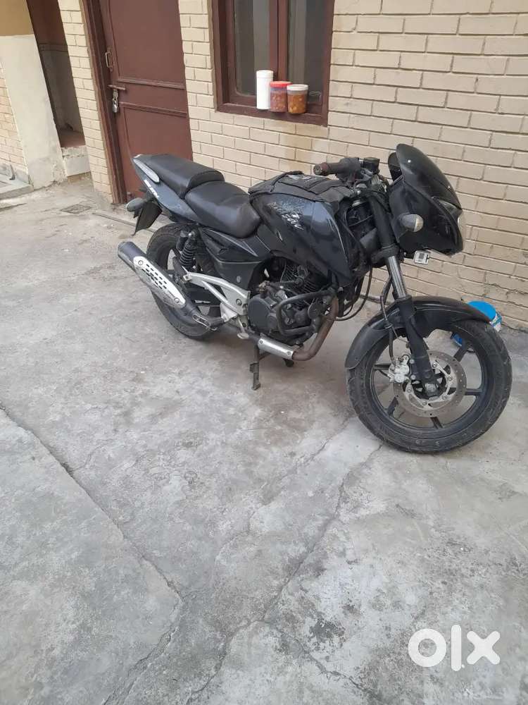 Pulsar 180.Engine condition is ok,very good condition , single hand