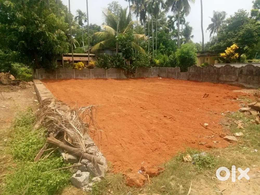 ഇരിഞ്ഞാലക്കുട KSRTC ബസ് സ്റ്റാൻഡിന് അടുത്ത് 5.50 സെന്റ്  വില്പനക്ക്