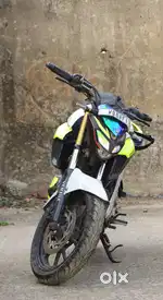 Yahama FZ25 bs4