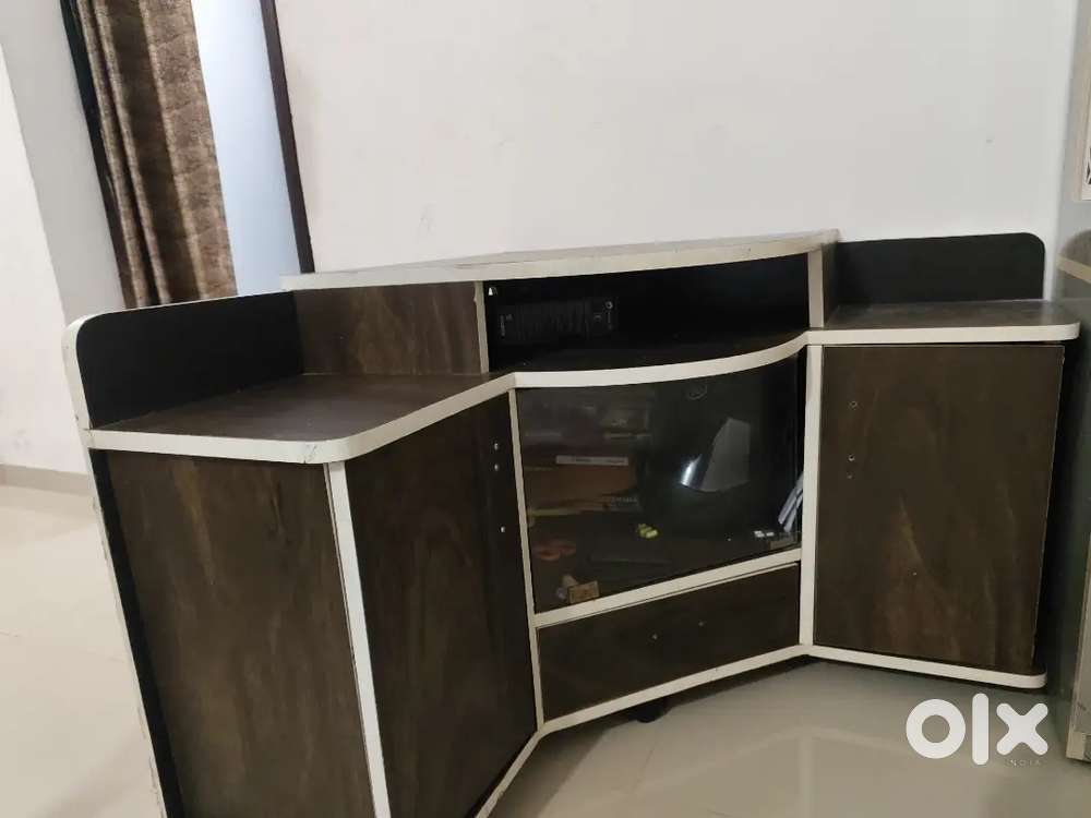 TV corner want to sell