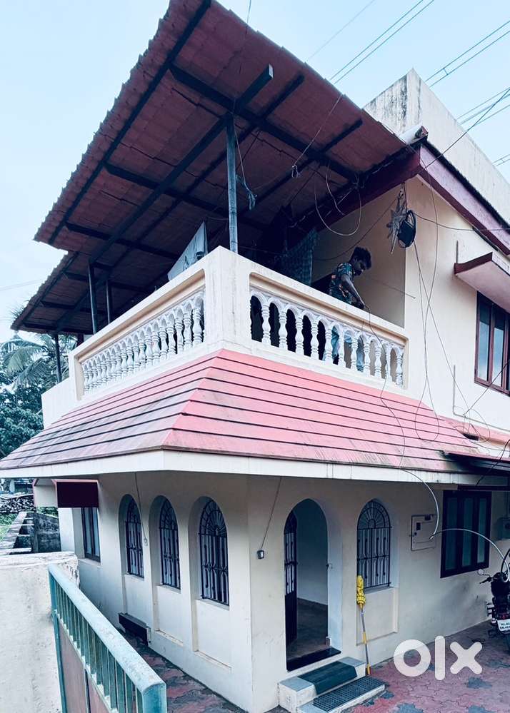 Independent house 2bhk (Room sharing for unmarried couples