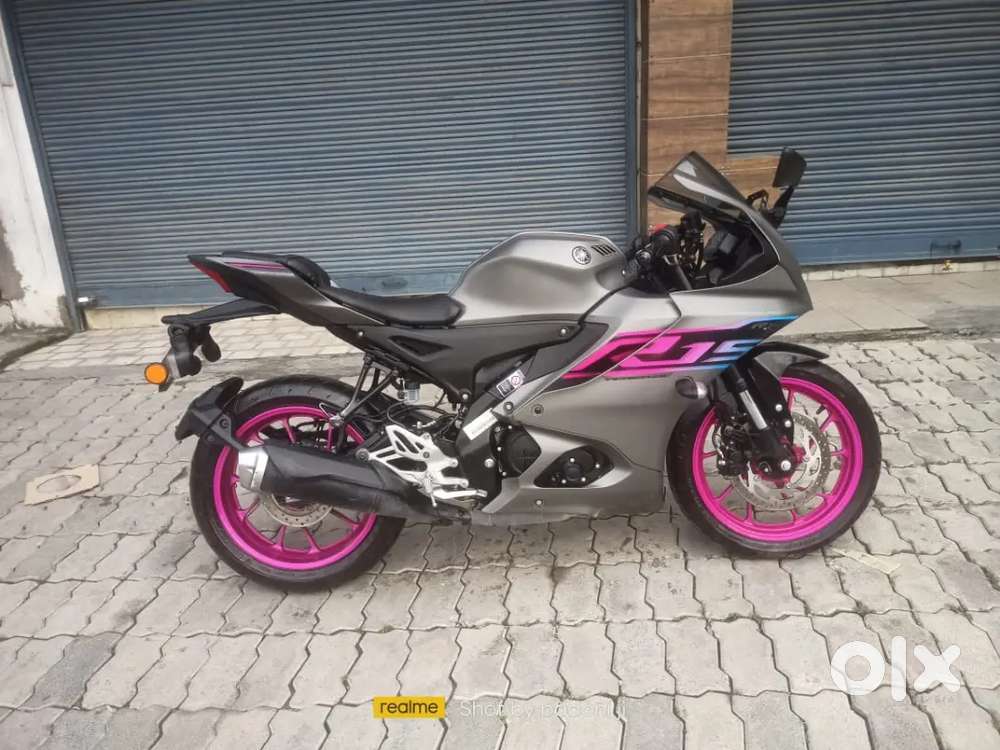 YAMAHA R15 excellent cond 2025 model