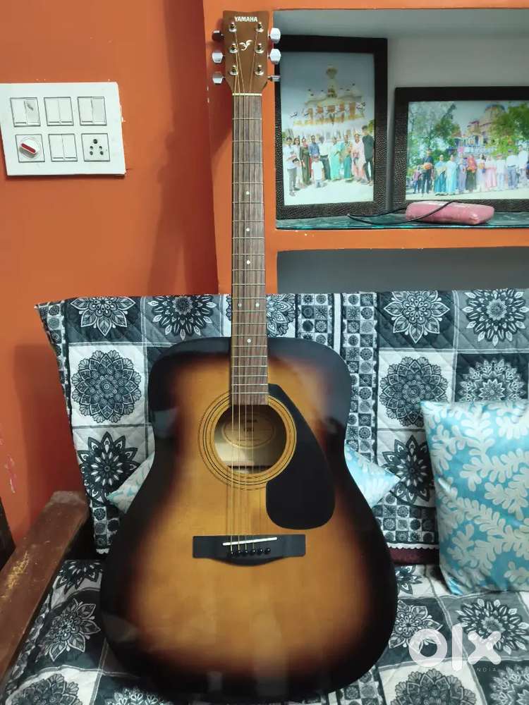 Yamaha - Guitar - F280
