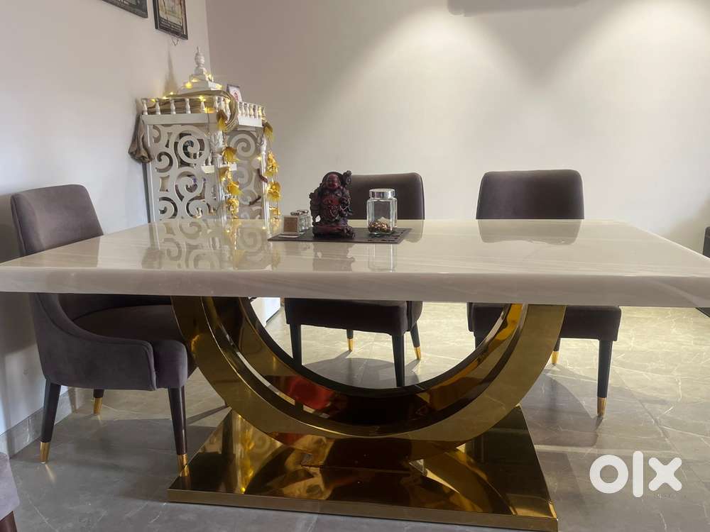 Dining set with six chair