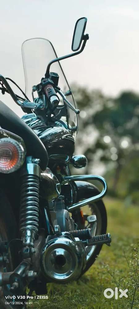 Bajaj , avenger 220 cruise