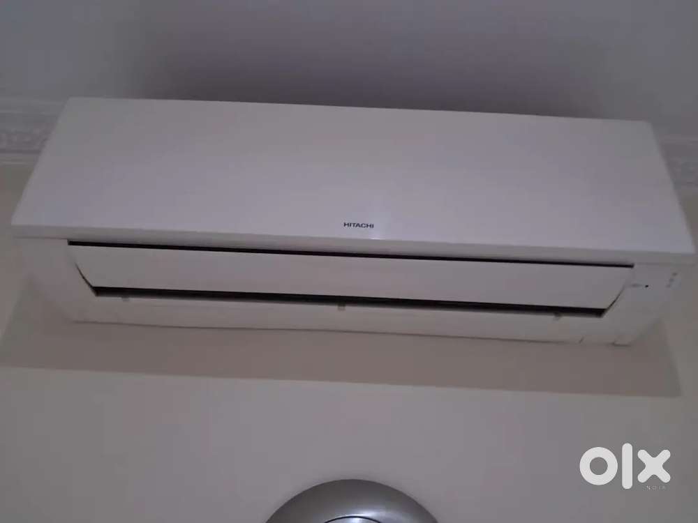 Hitachi Split 1.5 tonne 3 star AC