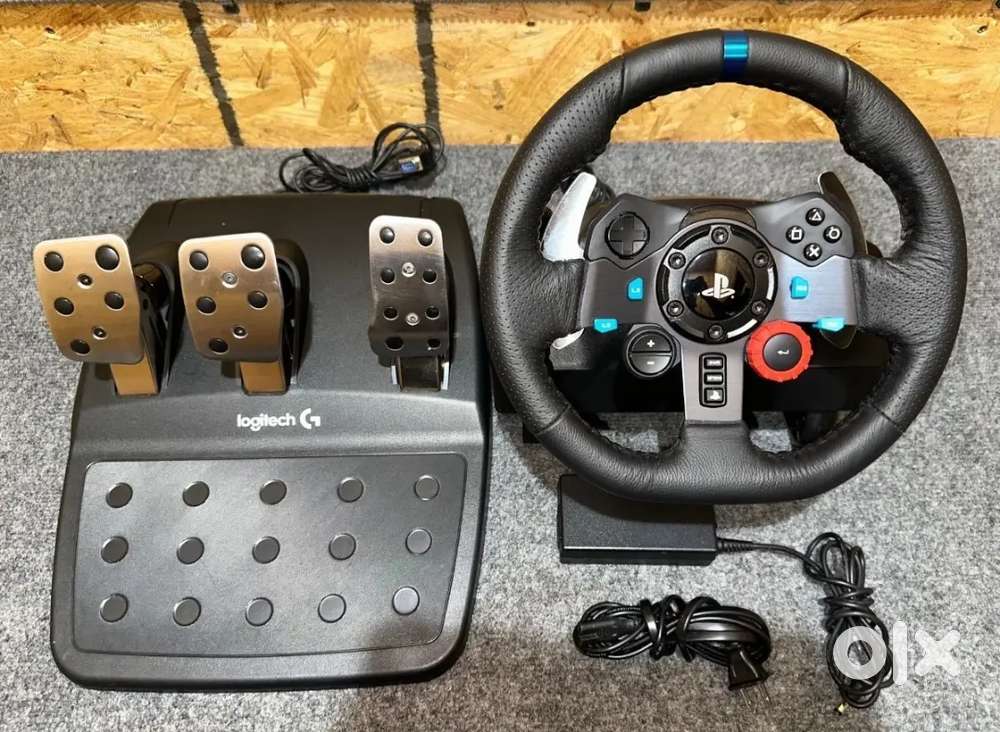 Logitech G29 Driving Force Racing Wheel and Floor Pedals for PS5, PS4,