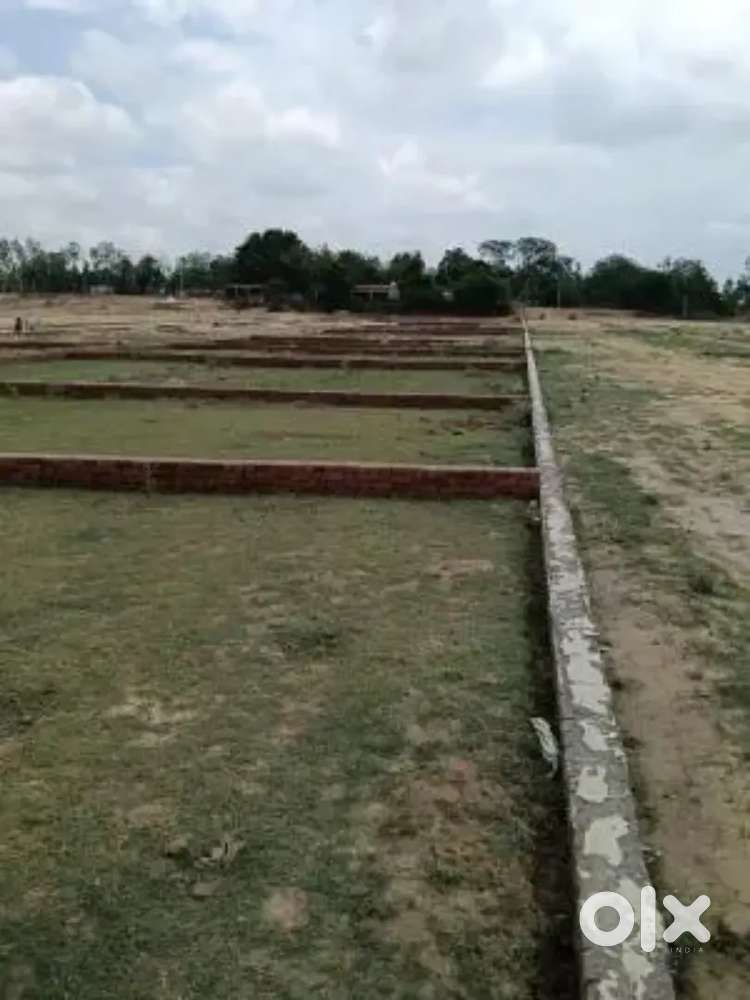 Acche Develope hoti colony me plot uplabdh hai