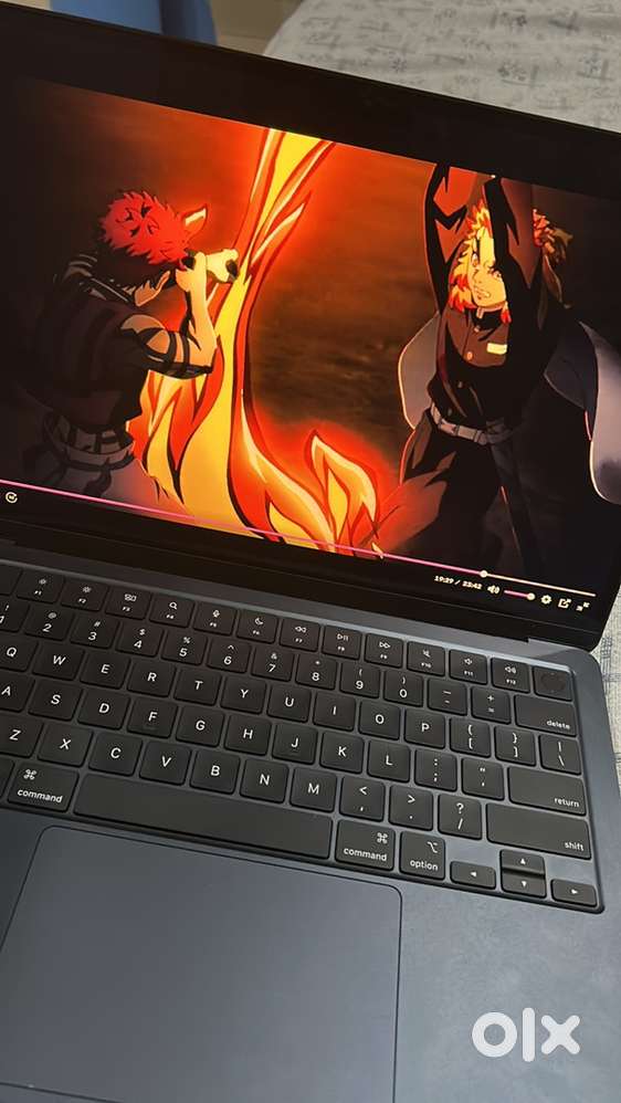 Macbook air 2025 M4 16 gb , 256gb