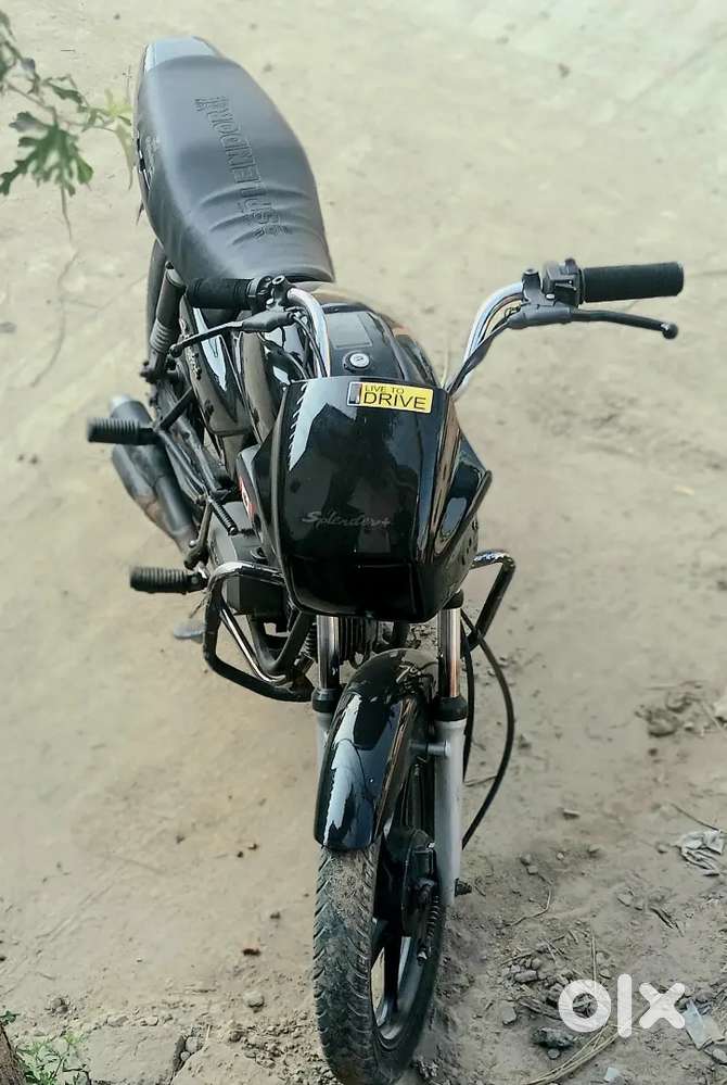 koi bhi dikkt nahi hai engine oke hai all papers oke fix price 30000