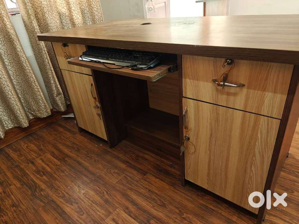 Office Table for Sell