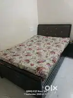 4/6size iron dismantle bed in black colour and good condition
