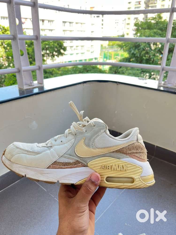 NIKE AIR MAX SHOES UK8