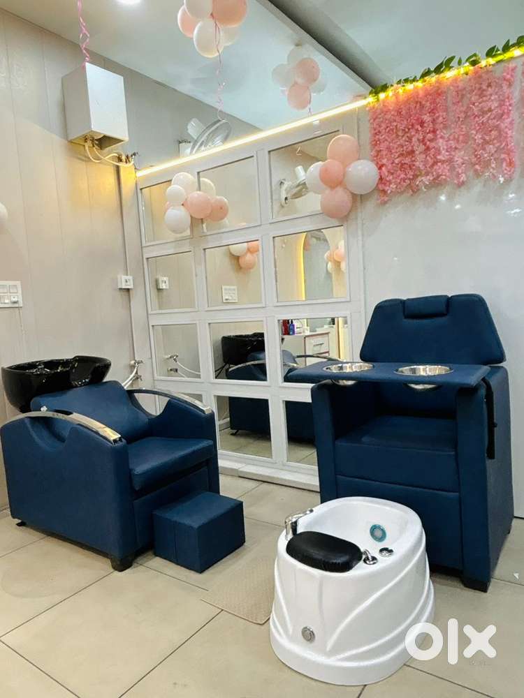Salon chairs and shampoo station only