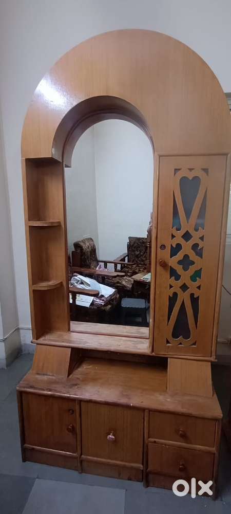 Dining table and dressing