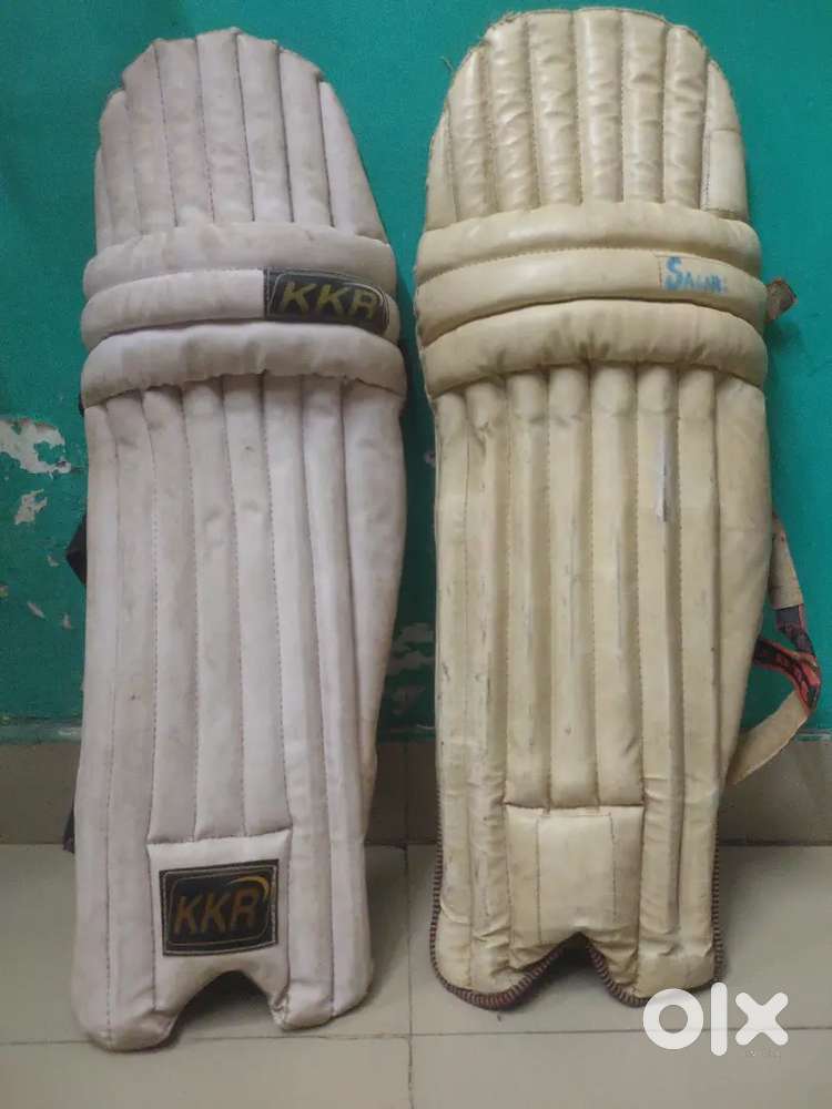 Cricket batting pad