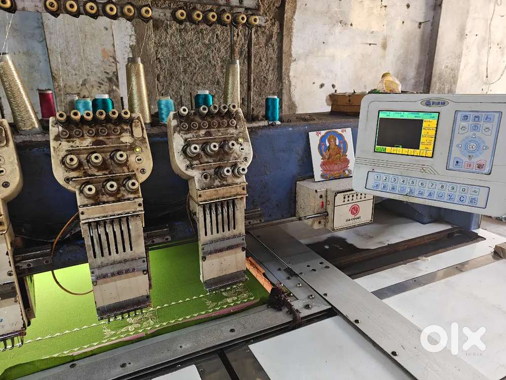 17+1/250 EMBROIDER MACHINE