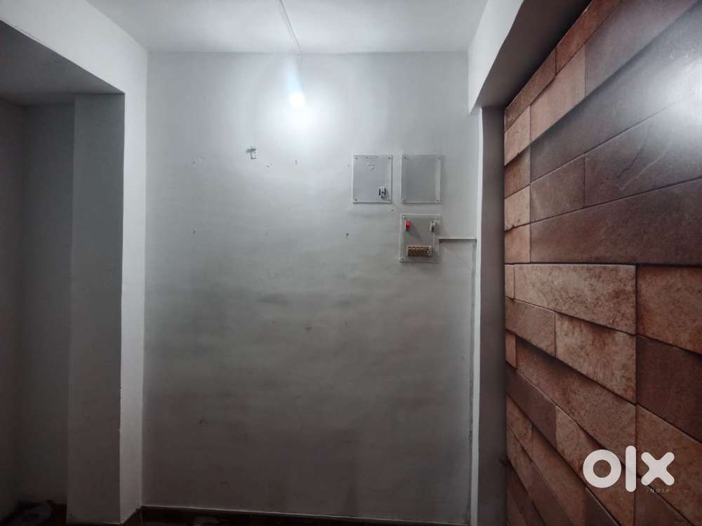 Rent Furnished Shop/Office Space for Rent Roshpa Tower, Main Road