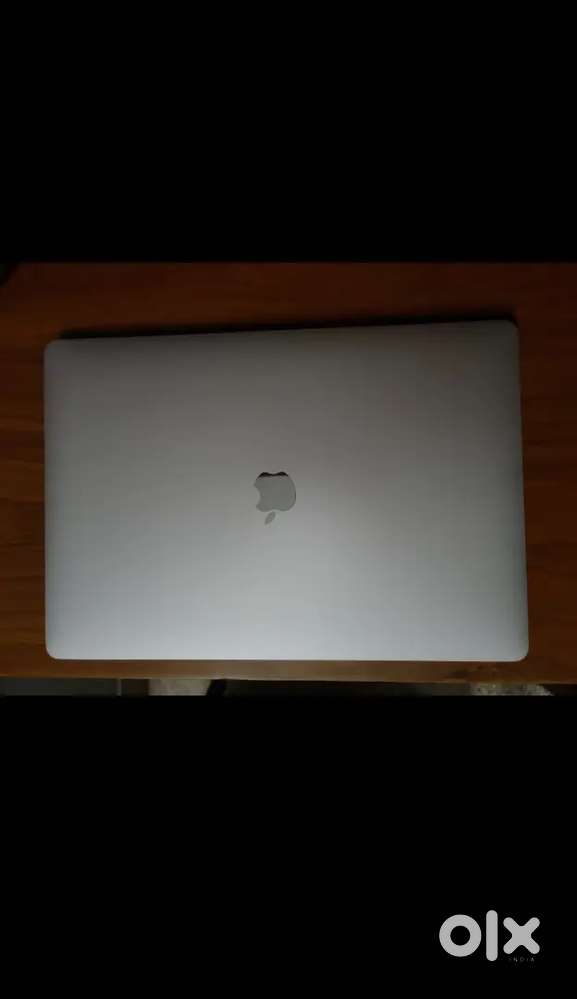 Macbook Pro 2019 Touch Bar i7 16GB RAM 512 GB SSD