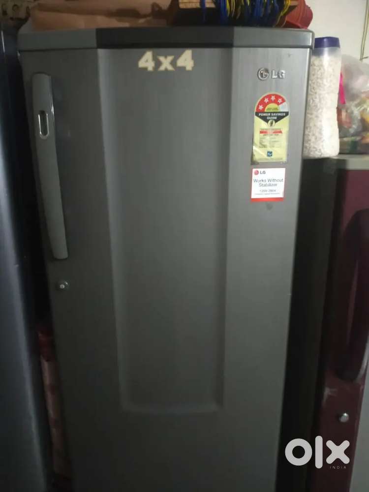 10 PG fridge for sale in good condition