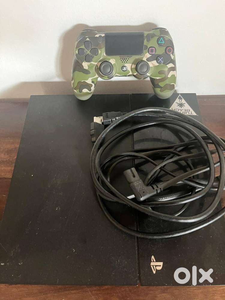 PS4 500GB + microcontroller+Adapter +HDMI Cable+FIFA 17,GT,LEGO