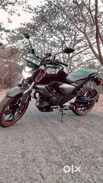 YAMAHA FZ V3