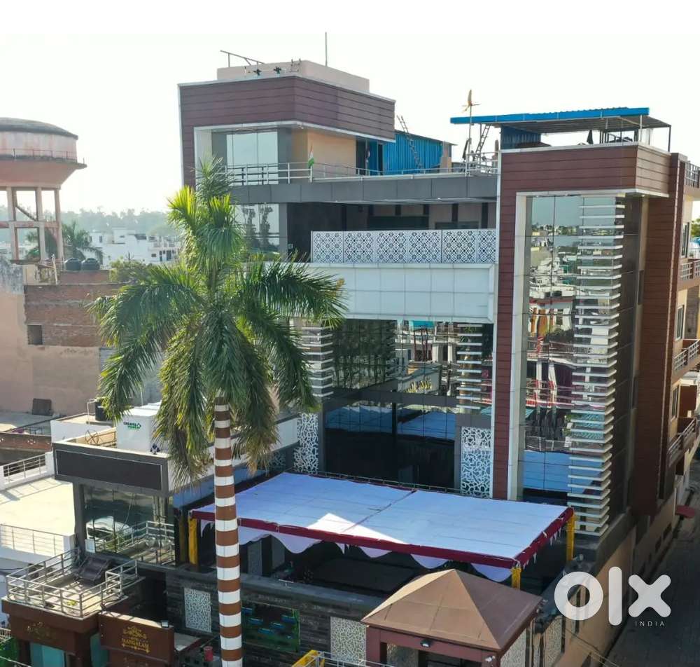 राजाजीपुरम, लखनऊ में तैयार होटल cum बैंक्वेट हॉल बिक्री हेतु उपलब्ध