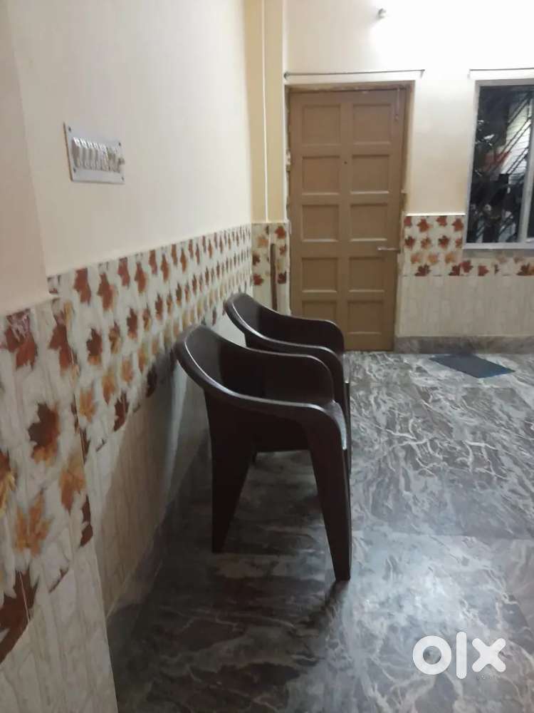 Pet friendly room.with semi furnished